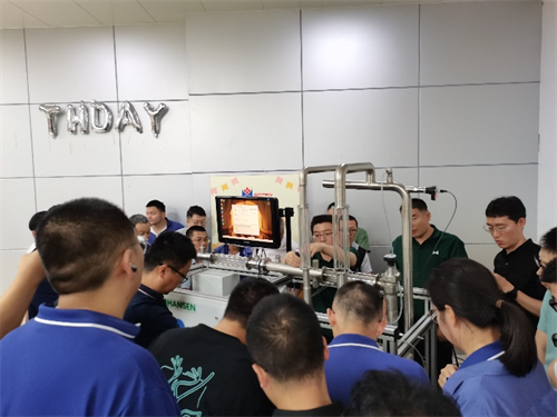 天然工質+低充注——比澤爾向綠色高效邁出堅實步伐